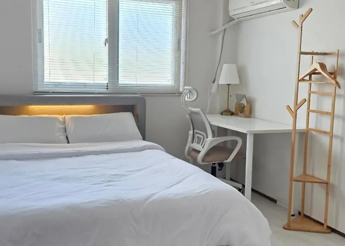 Dmc Hostel-55 Hotel