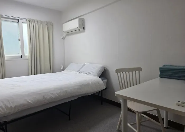 Dmc Hostel-55 Hotel