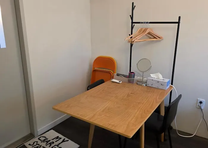 Hotel Dmc Hostel-55 *